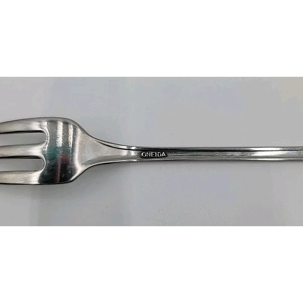 6 Distinction Deluxe Mansion Hall Oneida Cocktail Forks Long Handle Flatware‎